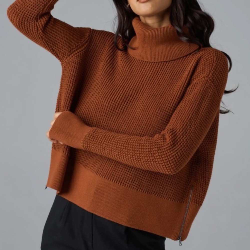 Vetta Cropped Mockneck Sweater